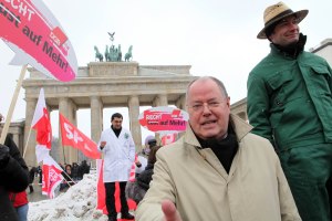 SPD und DGB vor dem Brandenburger Tor