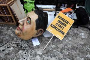 Bundeswirtschaftsministerium und Demo