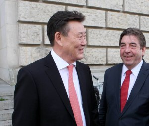 Bundestag Wahl und Erennung Bundesregierung