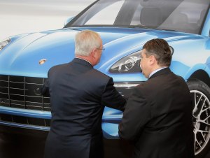 Porsche Eroeffnung in Leipzig