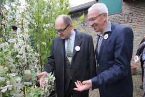 NRW und Bienenaktion mit dem Bm Schmidt