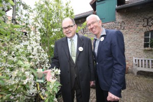 NRW und Bienenaktion mit dem Bm Schmidt