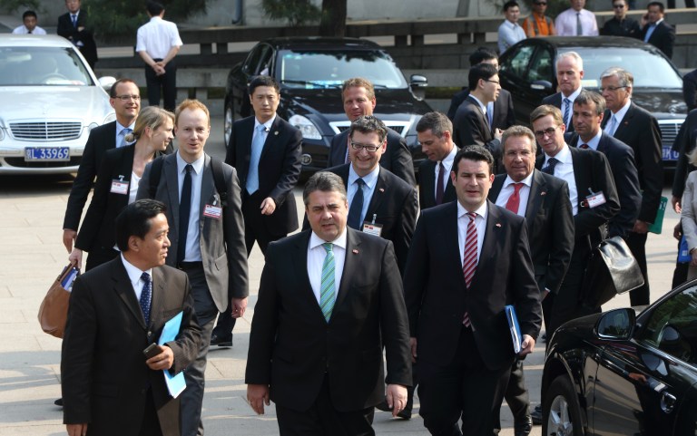 Sigmar Gabriel fuehrt Wirtschaftsdelegation in China